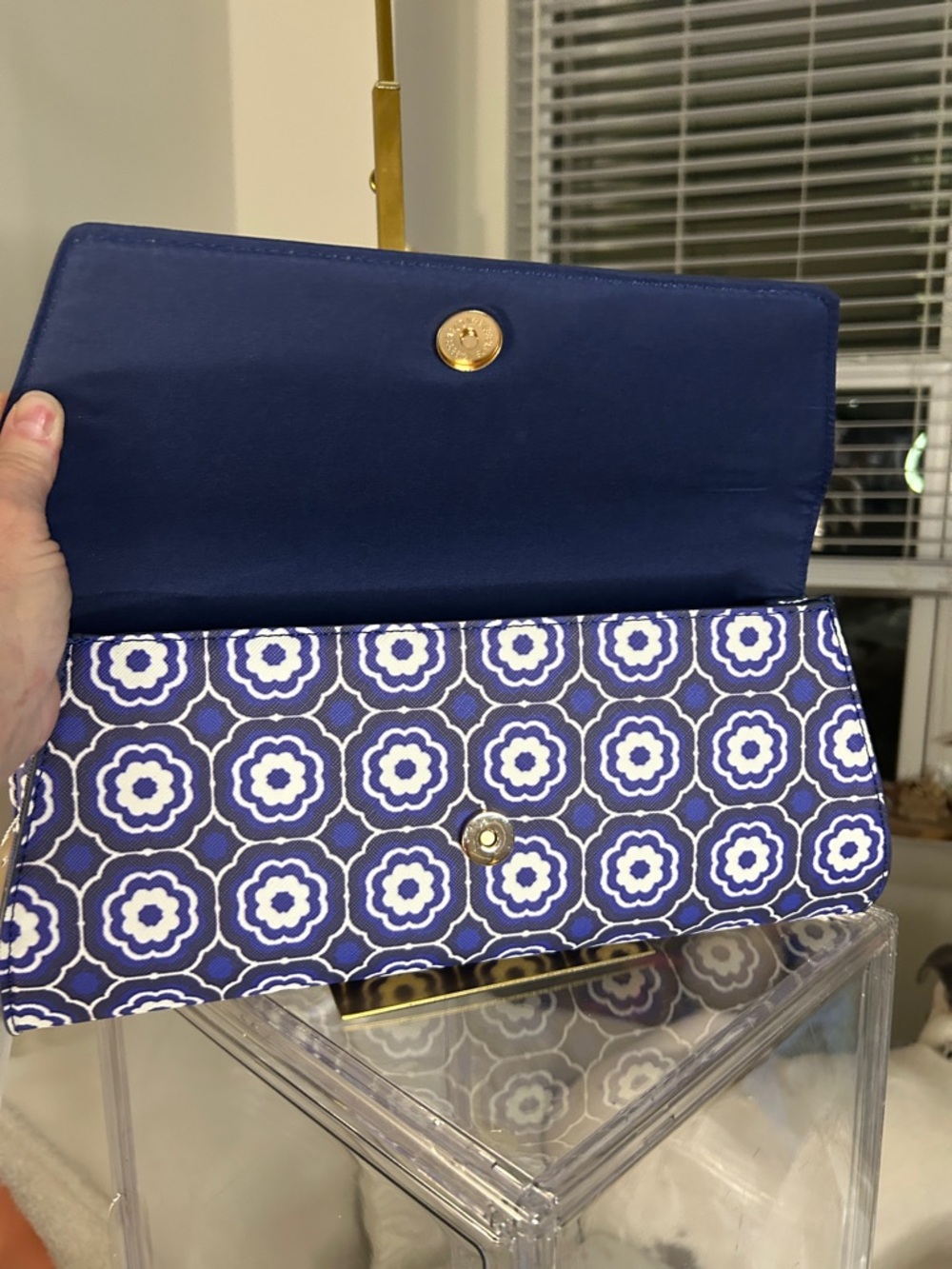 Trina Turk Navy Medallion Herringbone Vegan Long Clutch 5.5”x 12.25”x 1.5” NWT - Picture 2 of 5